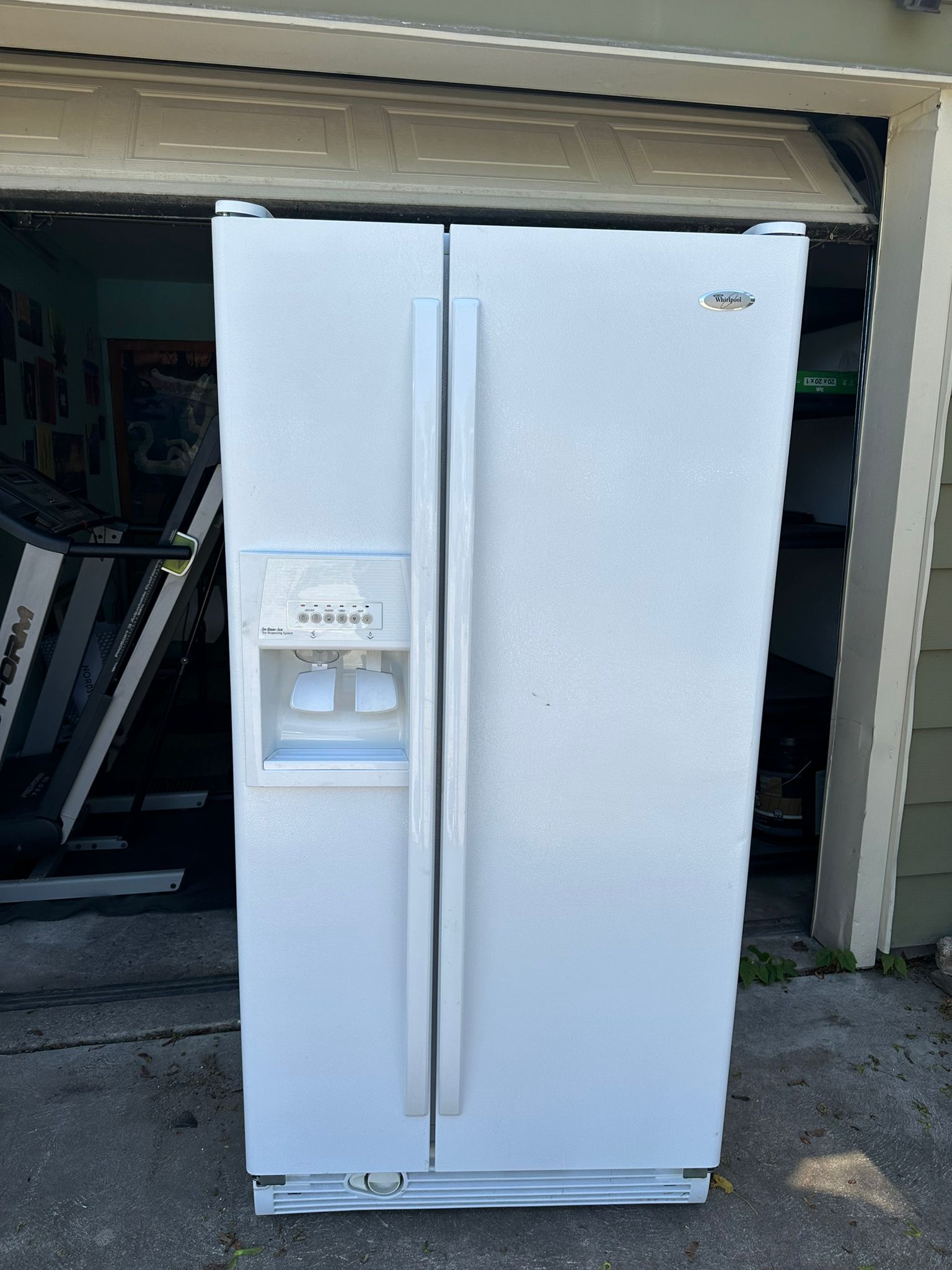 Real major appliance used to illustrate how a Chino pickup request is reviewed