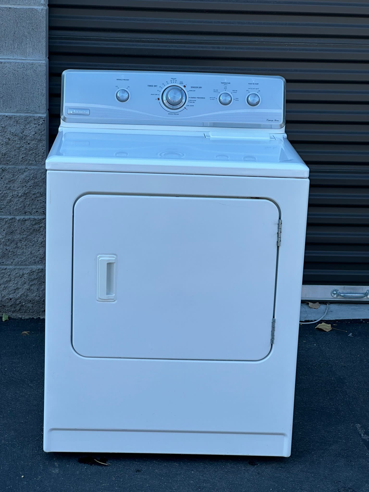 Example major household appliance handled by Free Reliable Appliance Pickup