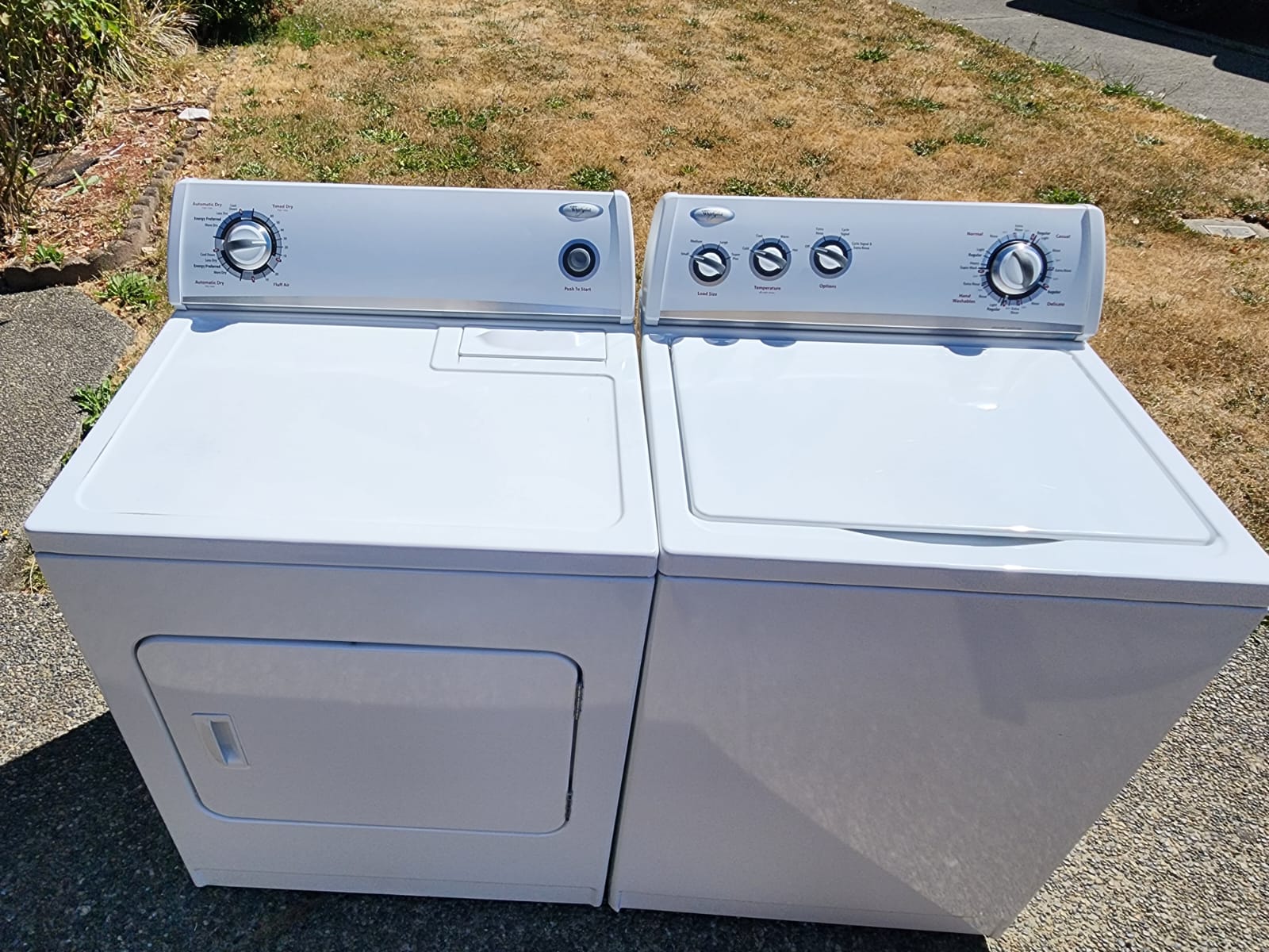 Real washer and dryer set used as appliance condition proof for Pomona pickup review
