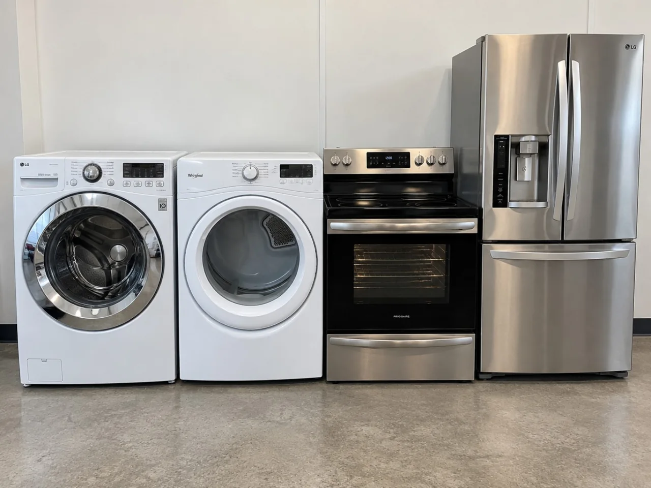 Portland appliance pickup: washer, dryer, smooth-top electric stove and refrigerator